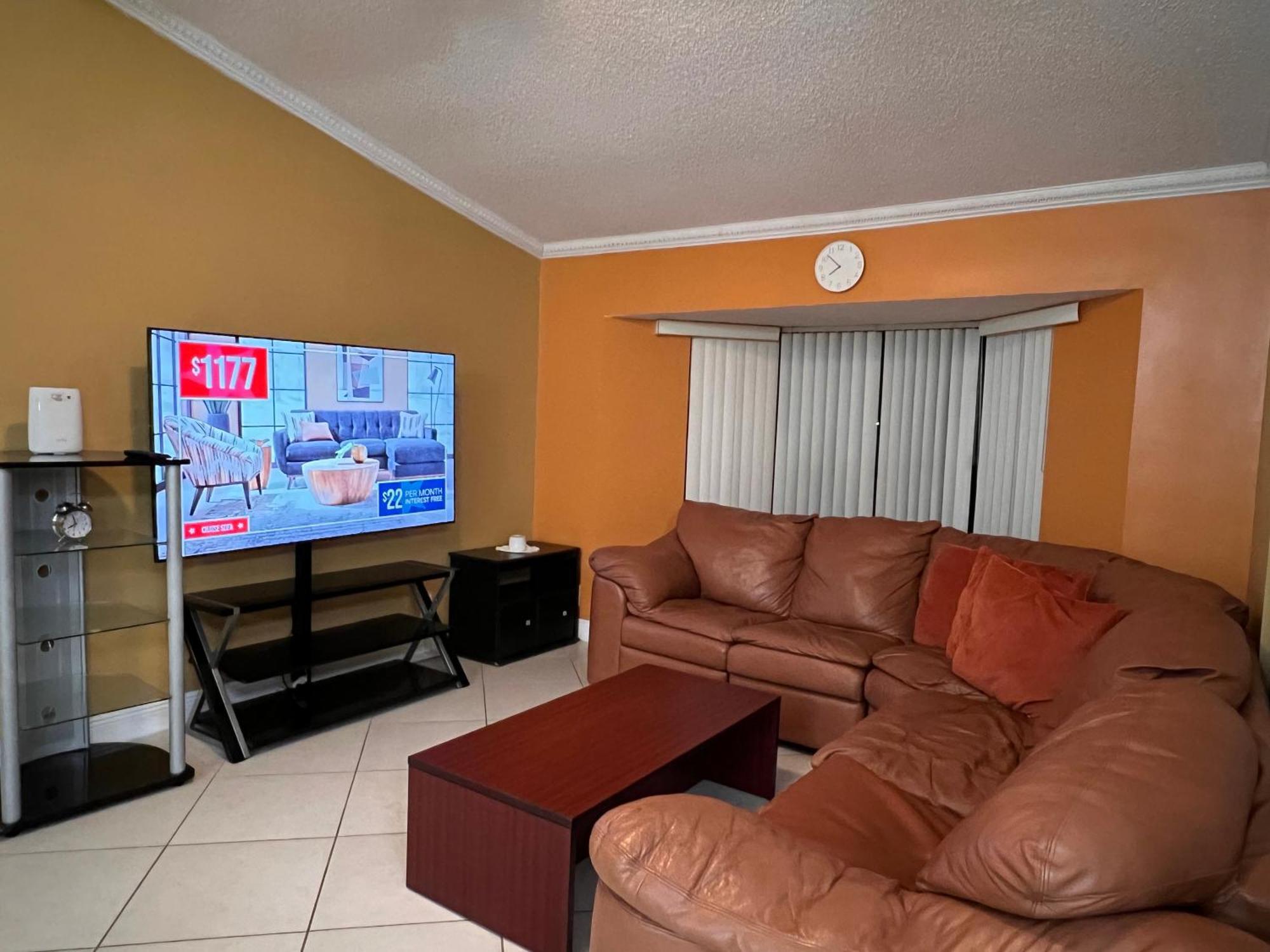Entire Single Family Home 3 Bed 2 Bath In Water Front Big Cozy Back Yard View Coconut Exteriör bild